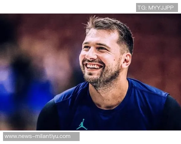 德隆谈东契奇与詹姆斯关系不佳未扶摔倒事件引发热议